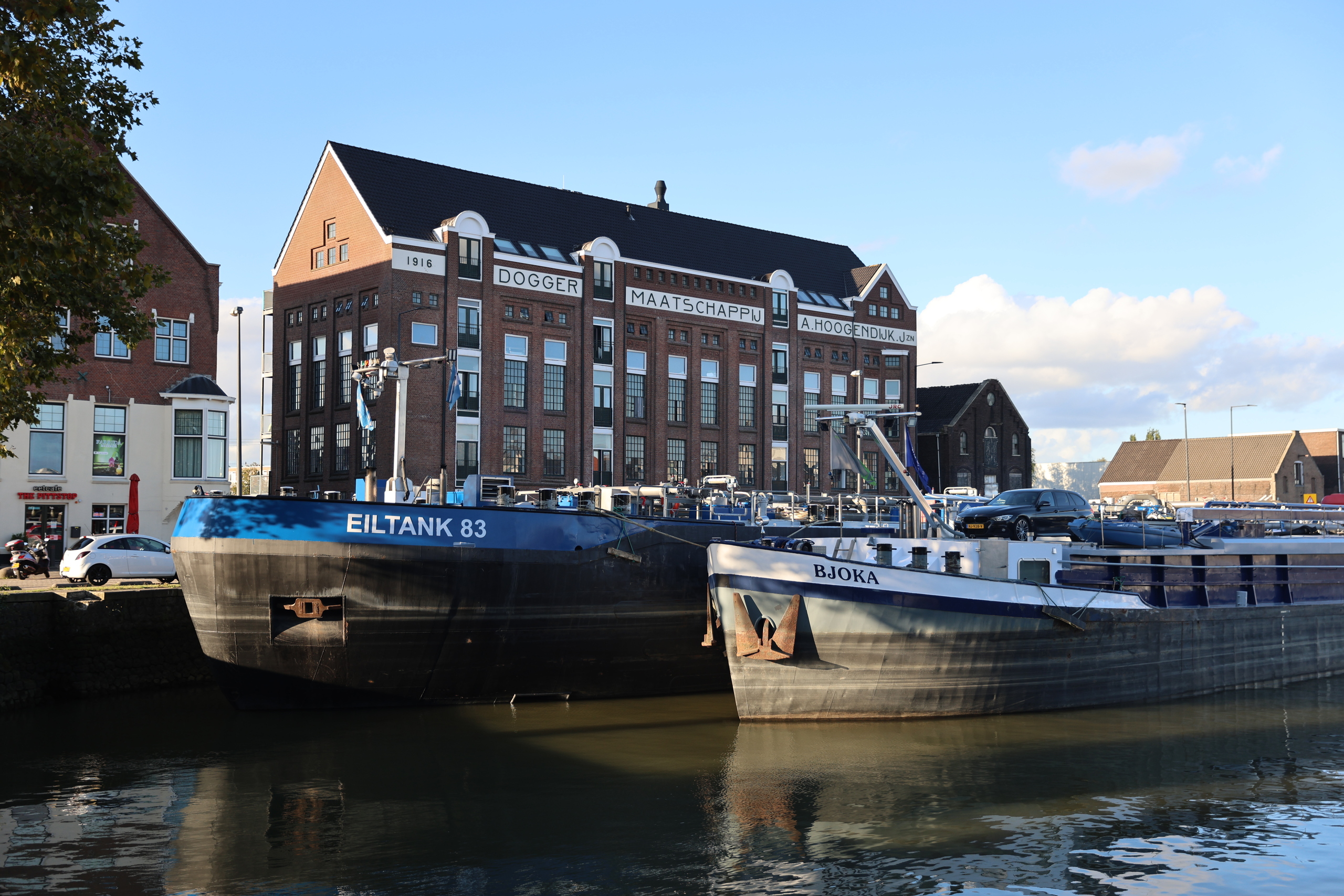 foto van de KW-haven met The Pittstop